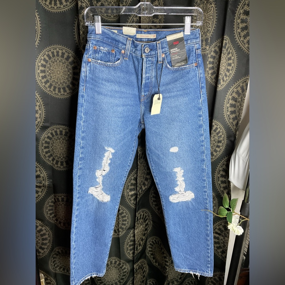 Levi’s Premium Wedgie Straight High Rise Jeans
